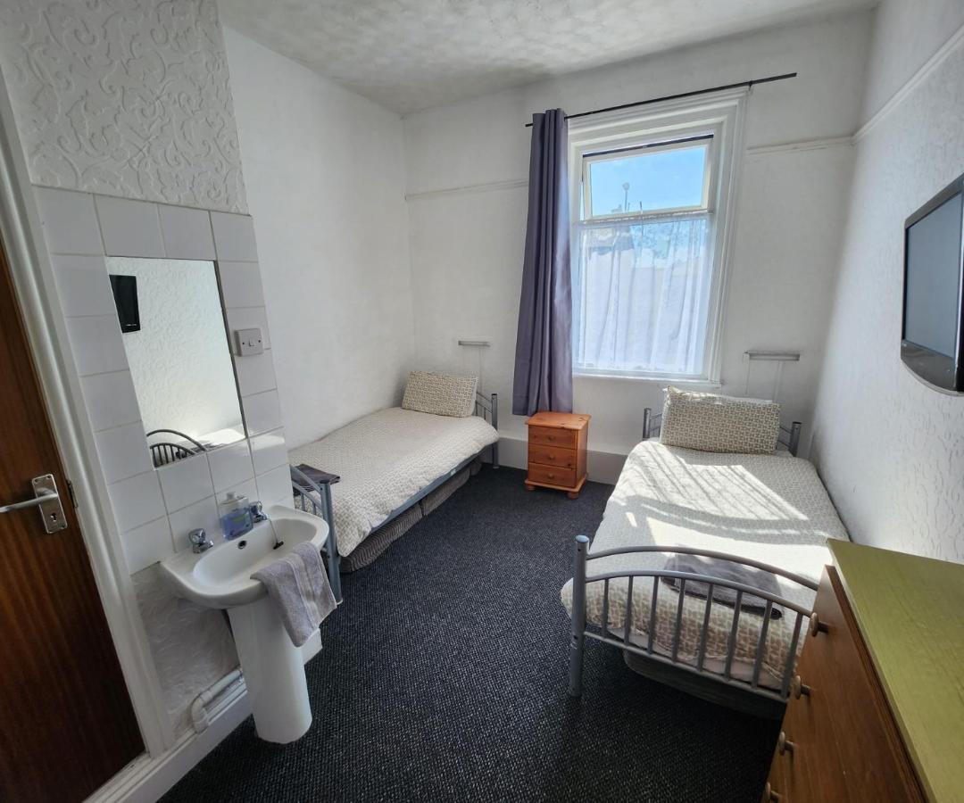 The Moorfield Guest house 2*